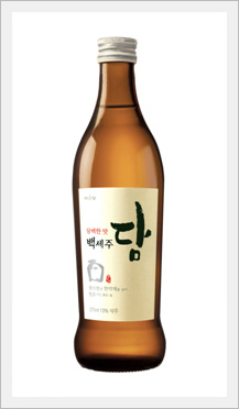 Korean Alcoholic Beverage \'Bekseju Dry\' (R...